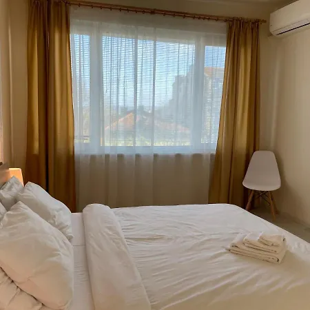 Sunny Julia's Place Lejlighed Varna